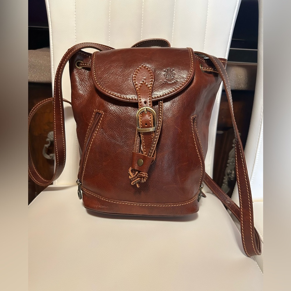 I Fratelli Firenze Made in Italy Genuine Leather Backpack Purse